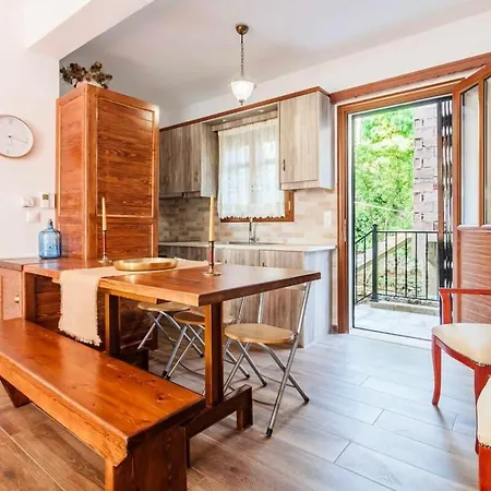 Stone - Cosy Mountain Escape Stemnitsa