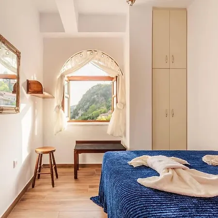 Stone - Cosy Mountain Escape *