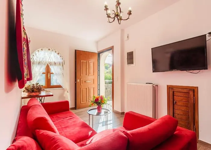 Stone - Cosy Mountain Escape Apartment Stemnitsa